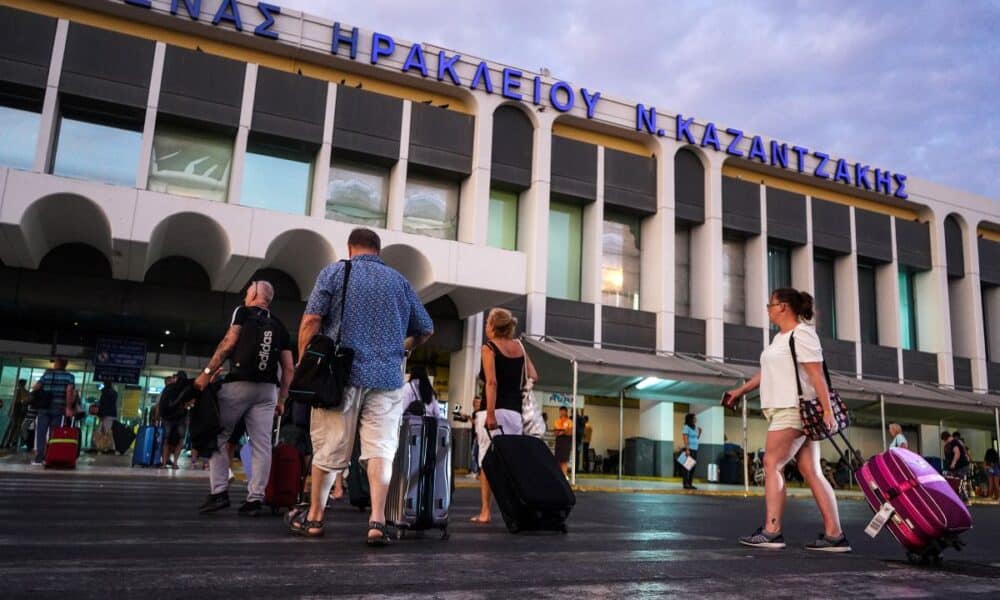 Το αεροδρόμιο "Νίκος Καζαντζάκης" στο Ηράκλειο Κρήτης - Πηγή: EUROKINISSI/ΣΤΕΦΑΝΟΣ ΡΑΠΑΝΗΣ