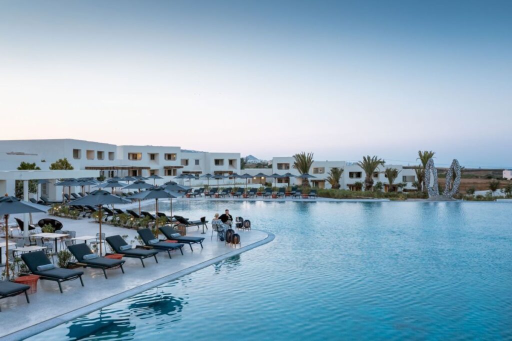 Το νέο πολυτελές Nous Santorini της YES Hotels - Φωτό: Donkey Hotels