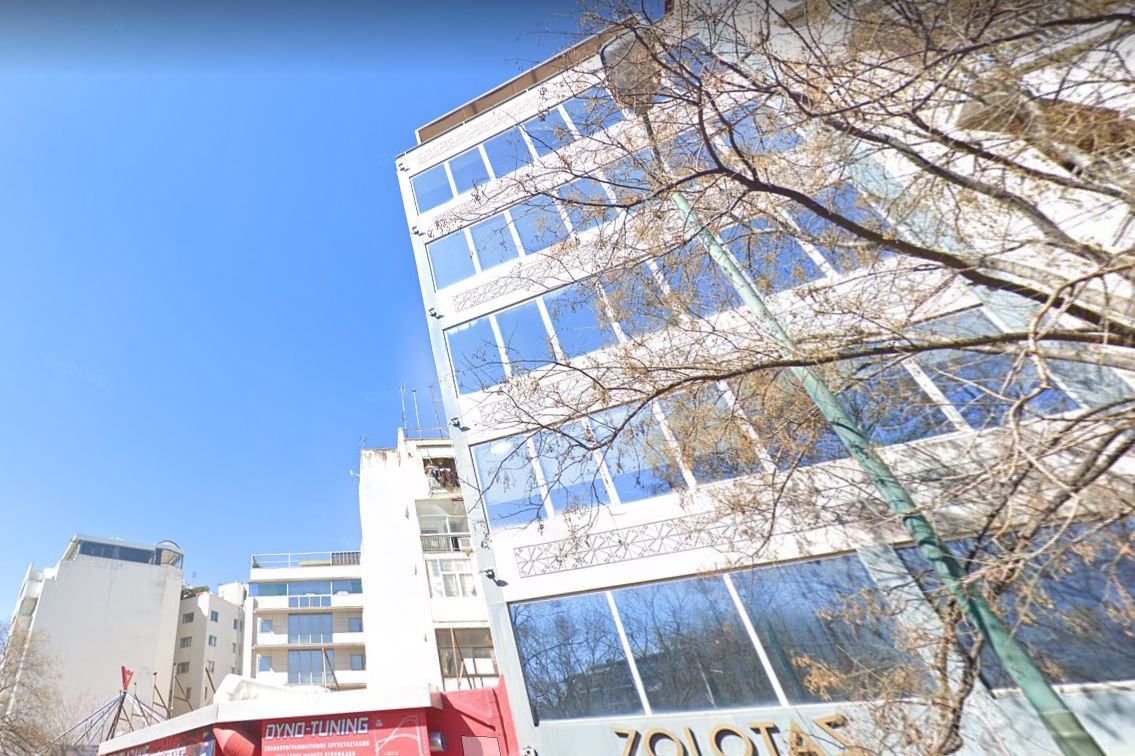 Το κτίριο στην οδό Καλλιρόης 26 που θα μετατραπεί σε ξενοδοχείο - Φωτό: Google