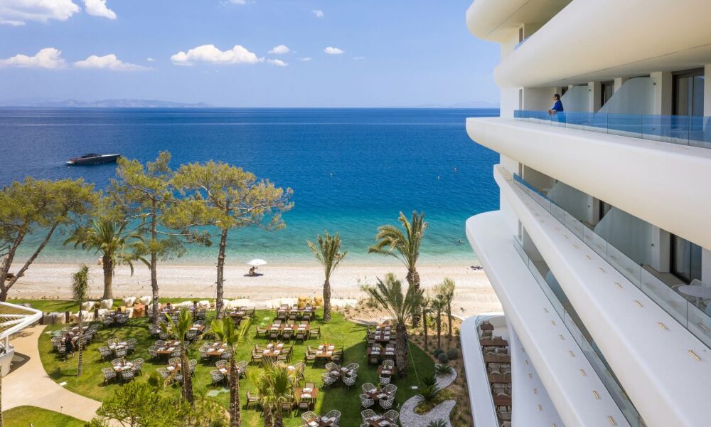 Isla Brown Corinthia Hotel Greece, designed by Elastic Architects, photographed by © Pygmalion Karatzas.