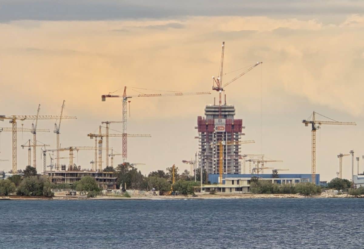 Τα έργα σε εξέλιξη στον νέο Riviera Tower στο The Ellinikon - Πηγή: Bizness.gr
