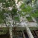 Το ιστορικό κτίριο γραφείων στην οδό Καραγιώργη Σερβίας 6-8 στο Σύνταγμα - Πηγή: Google Maps