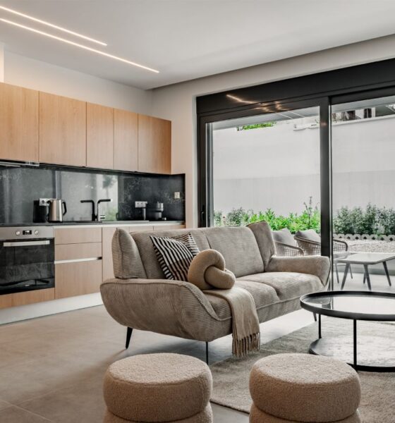 Πηγή: Moving Doors