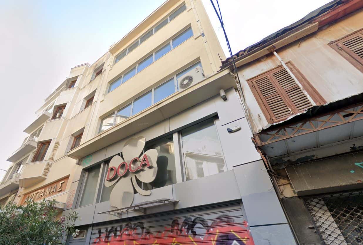 Το ακίνητο επί της οδού Πολυκλείτου 12 στο κέντρο της Αθήνας - Πηγή: Google Maps